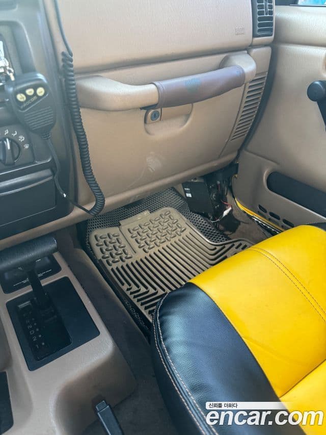 Jeep Wrangler (TJ) Sahara 2도어, 2000 9