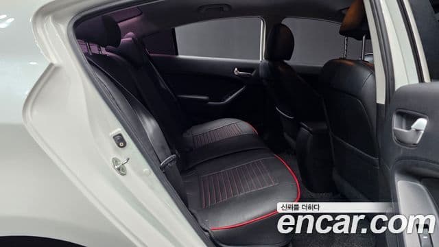 Kia K3 Luxury, 2015 12