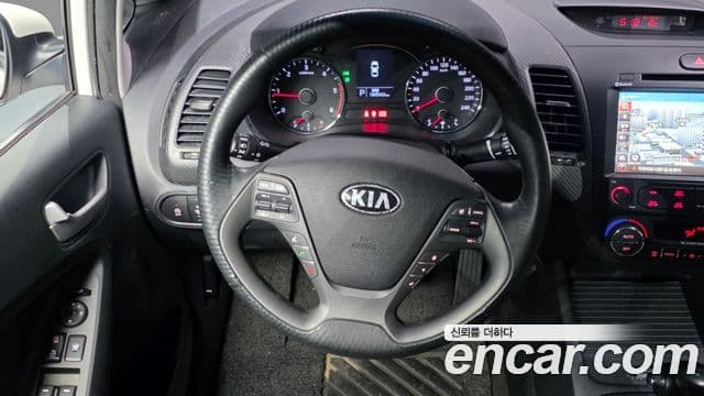 Kia K3 Luxury, 2015 13