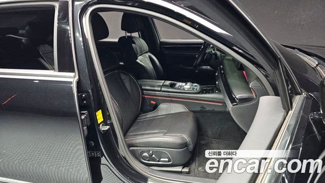 Genesis G90 (RS4) бензин 3.5 турбо AWD, 2023 10