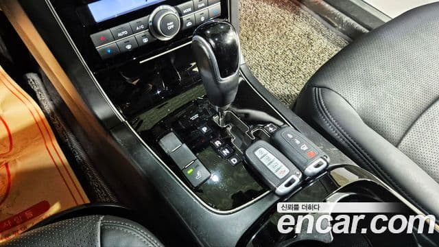 Kia Opirus Premium Luxury, 2010 10