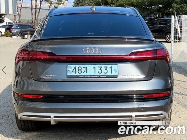 Audi e-Tron 55 Quattro Sportback, 2022 4