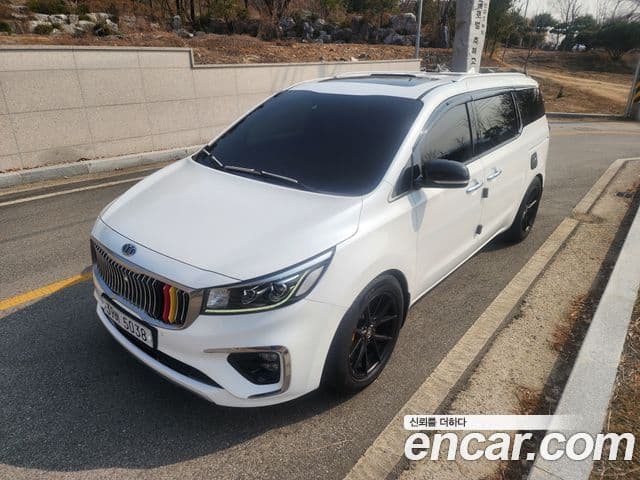 Kia The / новый New Carnival Noblesse, 2019 4