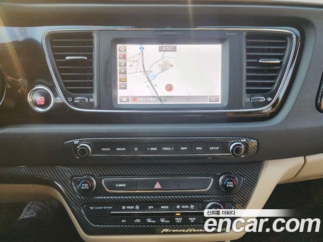 Kia The / новый New Carnival Noblesse, 2019 14