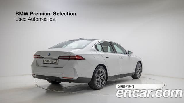 BMW 5시리즈 (G60), 2025 2