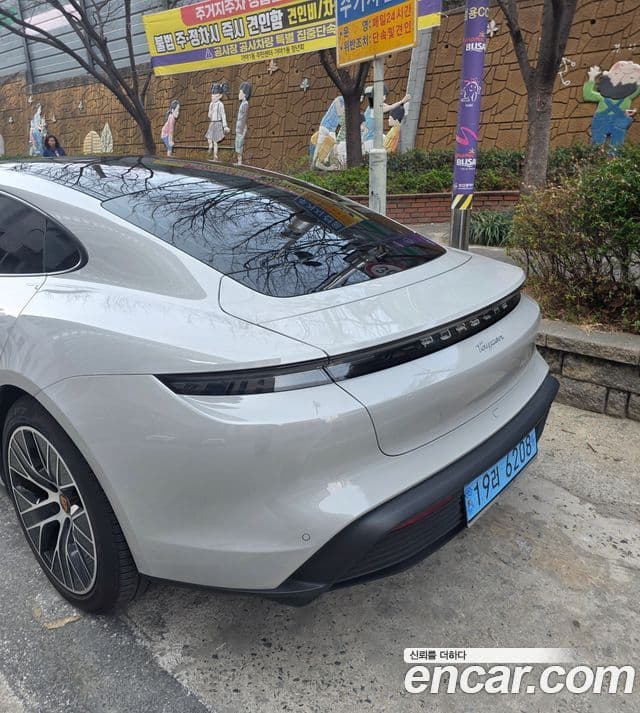 Porsche 타이칸 базовый, 2023 3