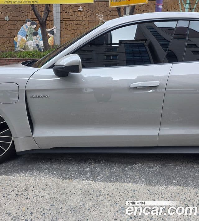 Porsche 타이칸 базовый, 2023 все фото