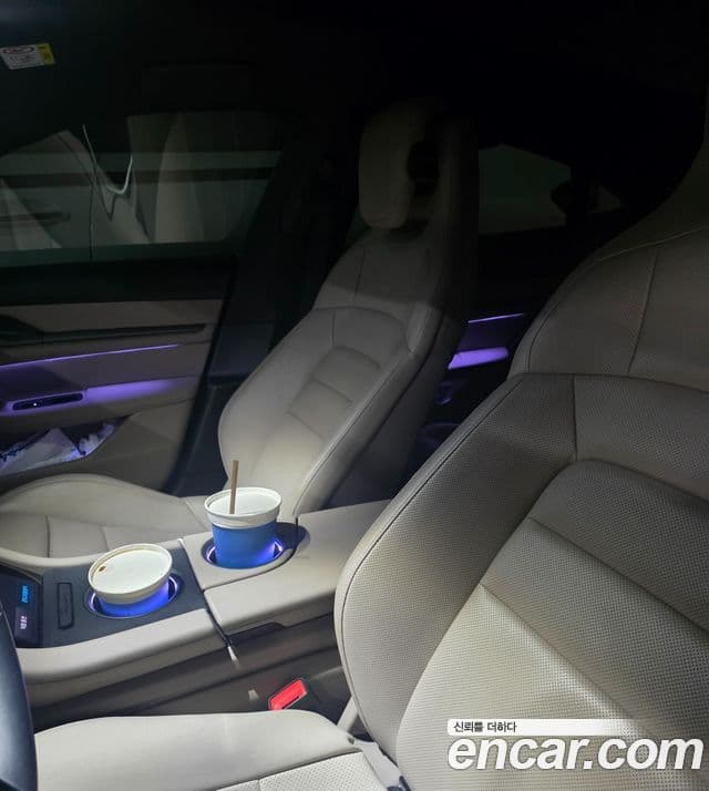 Porsche 타이칸 базовый, 2023 8