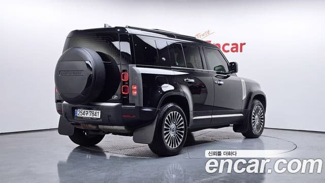 Land Rover Defender (L663) 110 D250 SE, 2022 2