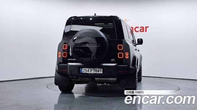 Land Rover Defender (L663) 110 D250 SE, 2022 4