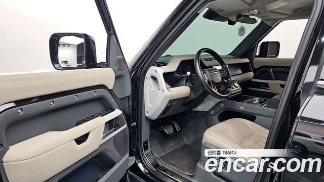 Land Rover Defender (L663) 110 D250 SE, 2022 10