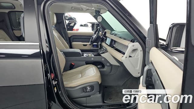 Land Rover Defender (L663) 110 D250 SE, 2022 11