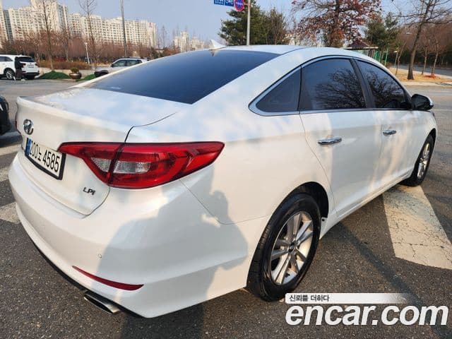 Hyundai LF Sonata Modern, 2015 11