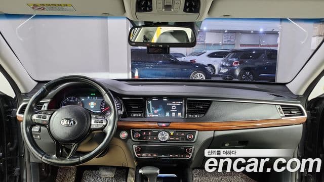 Kia All New K7 3.0 LPI Prestige (арендный автомобиль), 2017 7