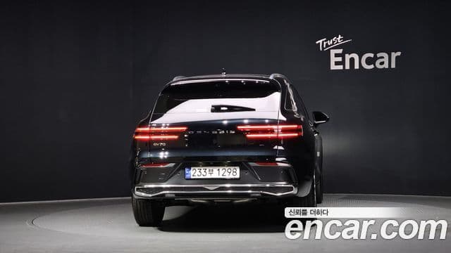 Genesis GV70, 2025 4