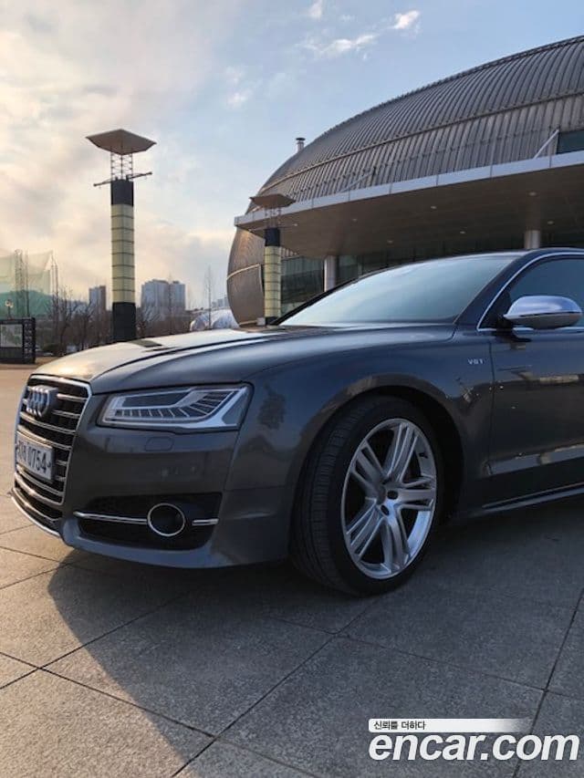 Audi S8 D4, 2016 1