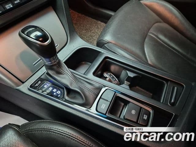 Hyundai LF Sonata гибрид Premium, 2017 8