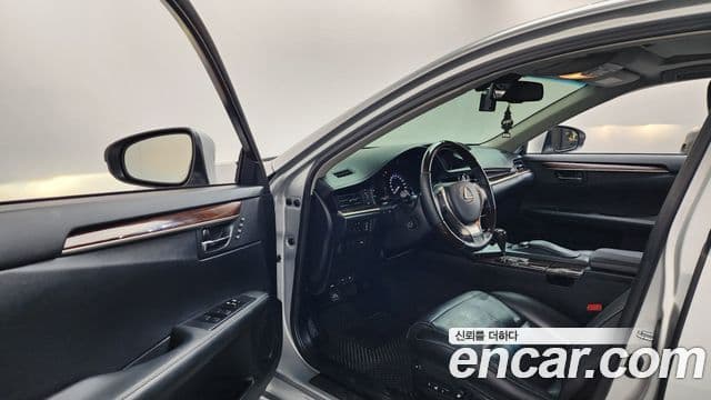 Lexus New ES300h XV60, 2014 10