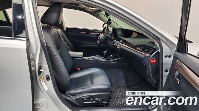 Lexus New ES300h XV60, 2014 11