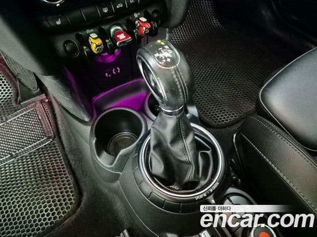 Mini Cooper D 3세대, 2015 8