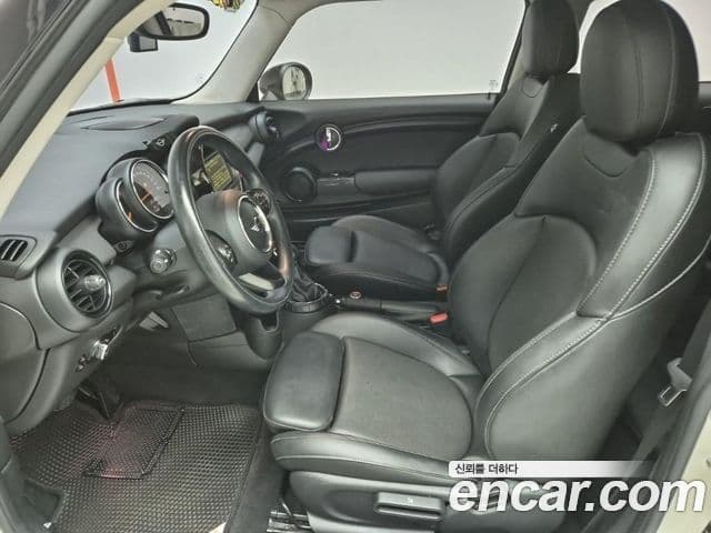 Mini Cooper D 3세대, 2015 11