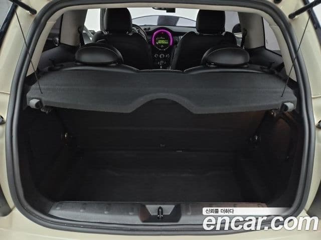 Mini Cooper D 3세대, 2015 18