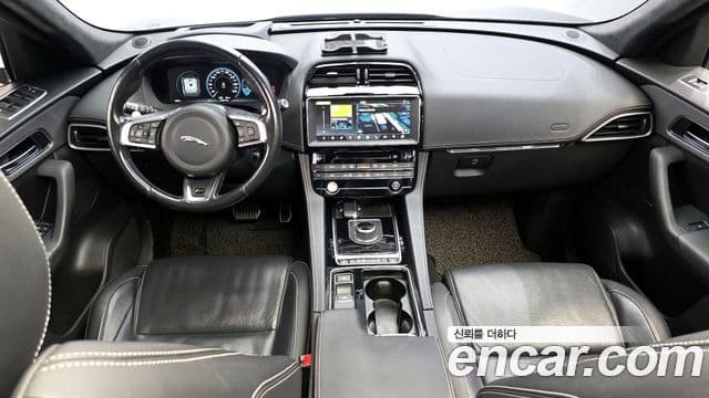 Jaguar F-PACE 30d S, 2017 7