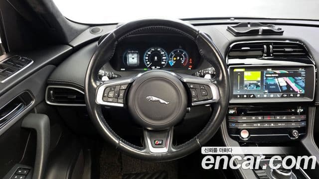 Jaguar F-PACE 30d S, 2017 13