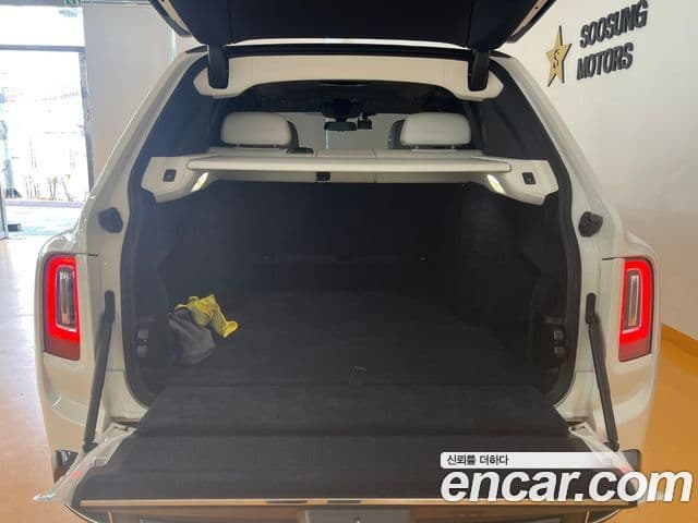 Rolls-Royce Cullinan, 2022 6