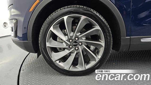 Lincoln Nautilus 1세대, 2020 все фото