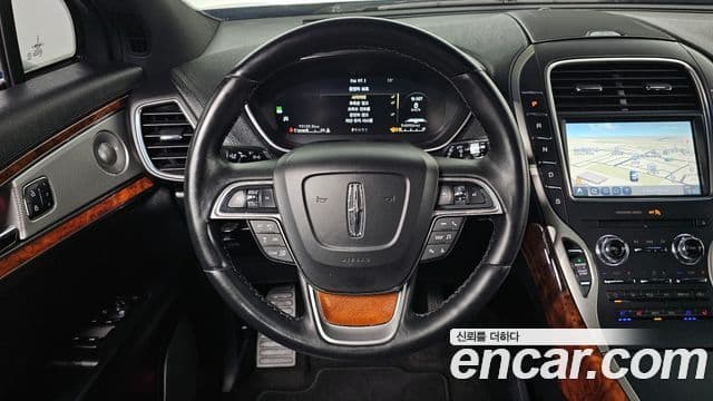 Lincoln Nautilus 1세대, 2020 13