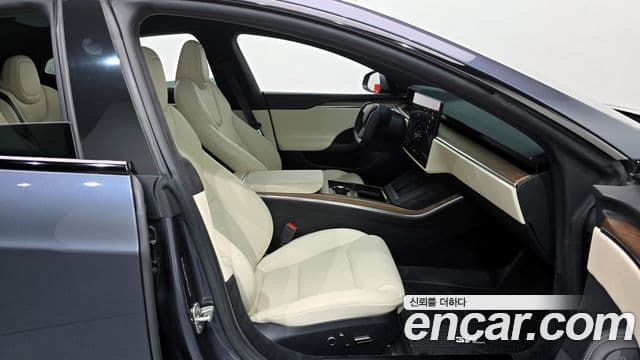 Tesla модель S, 2023 11