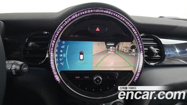 Mini Cooper 3세대, 2023 14