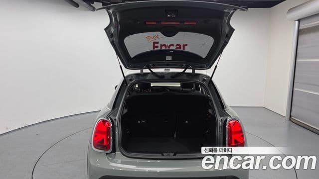 Mini Cooper 3세대, 2023 20