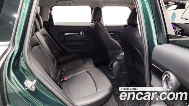 Mini Cooper 클럽맨 2세대, 2017 12