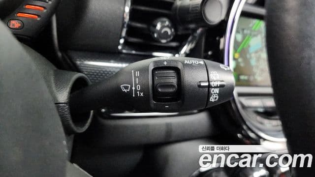 Mini Cooper 클럽맨 2세대, 2017 14