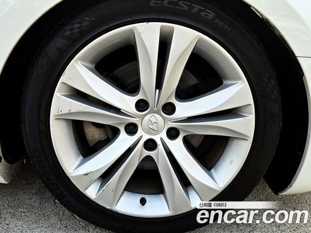 Hyundai Genesis купе 200 турбо D, 2010 все фото