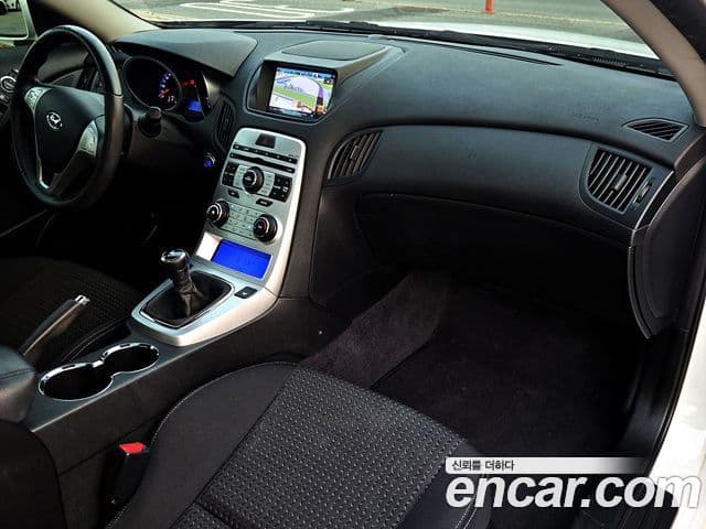 Hyundai Genesis купе 200 турбо D, 2010 10