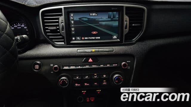 Kia Sportage 4세대 дизель 1.7 2WD Trendy, 2018 15