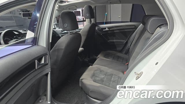 Volkswagen Гольф 7세대, 2014 13