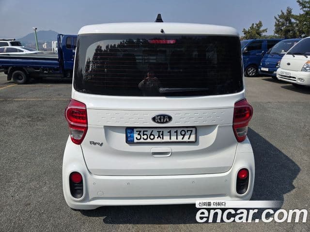 Kia The / новый New Ray Prestige, 2021 все фото