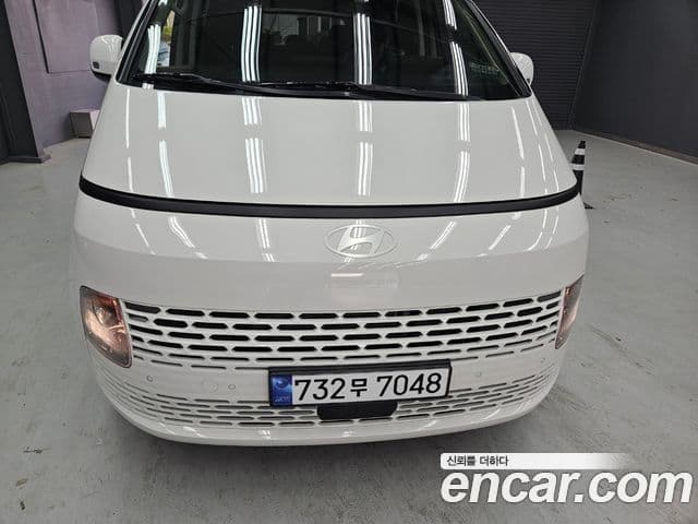 Hyundai Staria Modern, 2025 3