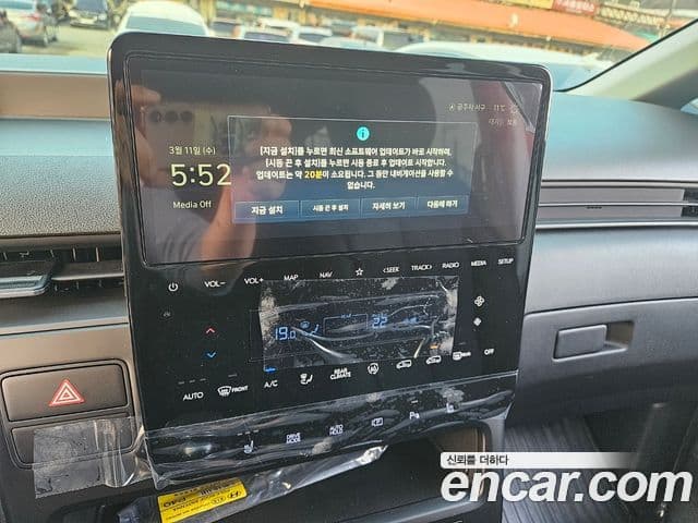 Hyundai Staria Modern, 2025 12