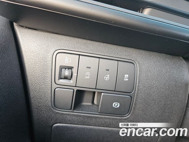 Hyundai Staria Modern, 2025 18