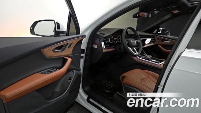 Audi Q7 (4M), 2025 11