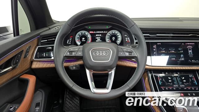 Audi Q7 (4M), 2025 13