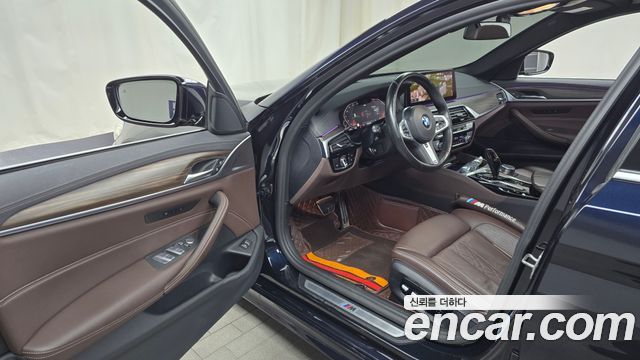 BMW 5시리즈 (G30) 523d M Sport, 2021 10