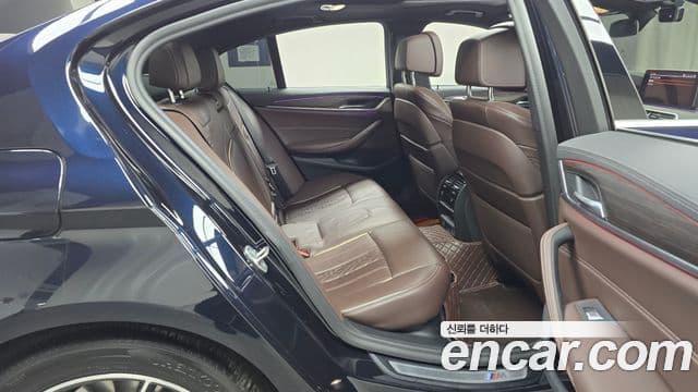 BMW 5시리즈 (G30) 523d M Sport, 2021 12
