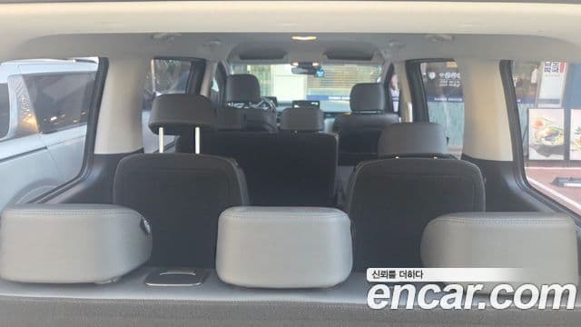 Hyundai Staria Modern, 2024 10