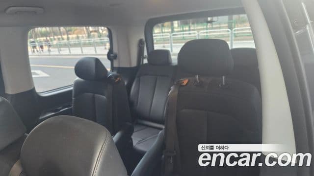 Hyundai Staria Modern, 2024 14